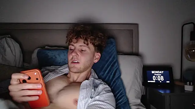 DominantAlex18 online show from November 10, 2025, 12:09 am