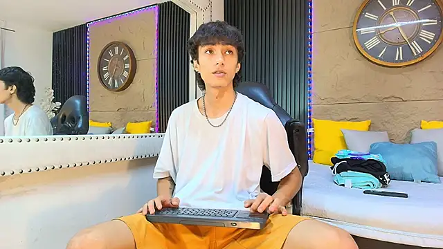 Lean Portman online show from May 26, 2026, 1:18 pm