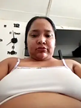 Angelly ricura online show from June 17, 2026, 5:47 pm