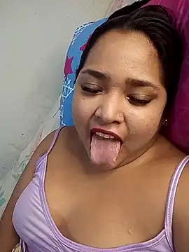 Angelly ricura online show from July 2, 2026, 5:19 pm