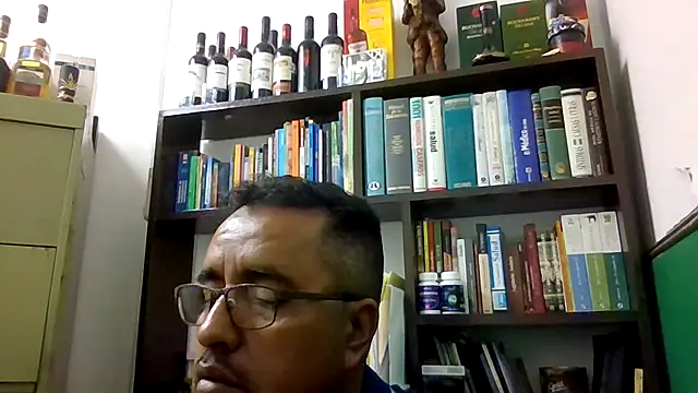 HomHot47 online show from October 29, 2025, 2:36 am