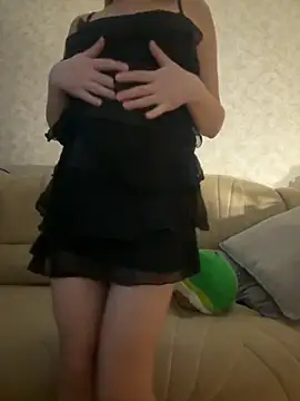 Snapshot of Nikihot__ chatting on November 11, 2025, 6:57 am Nikihot online show from November 11, 2025, 6:57 am