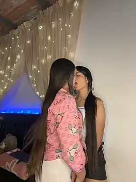 Ashley and Zoe online show from January 10, 2026, 4:31 pm