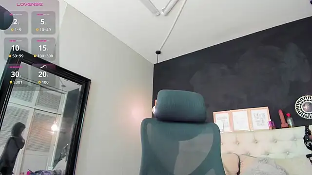 Snapshot of Eva_hot_1 chatting on November 25, 2025, 1:11 pm Eva hot 1 online show from November 25, 2025, 1:11 pm