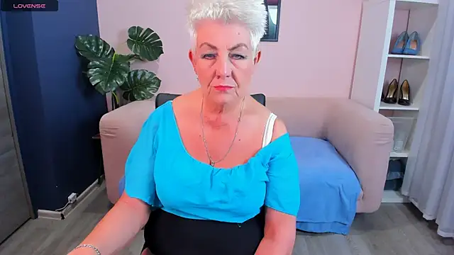 Snapshot of HotandMature chatting on January 20, 2025, 8:30 am HotandMature online show from January 20, 2025, 8:30 am