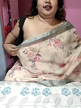 hotbhabhi011 online show from January 15, 2026, 6:07 am