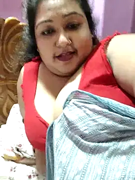 hotbhabhi011 online show from April 13, 2026, 12:43 pm
