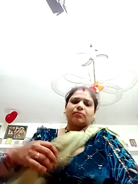 Snapshot of Rani_sahiba chatting on October 20, 2025, 9:04 pm Rani sahiba online show from October 20, 2025, 9:04 pm