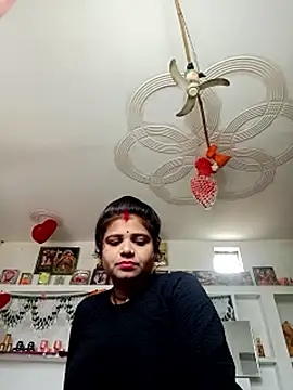 Snapshot of Rani_sahiba chatting on October 29, 2025, 8:27 am Rani sahiba online show from October 29, 2025, 8:27 am