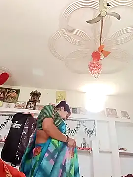 Snapshot of Rani_sahiba chatting on December 4, 2025, 8:23 am Rani sahiba online show from December 4, 2025, 8:23 am