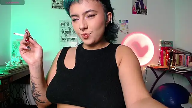 Snapshot of AlmaNanax chatting on October 19, 2025, 2:56 am AlmaNanax online show from October 19, 2025, 2:56 am