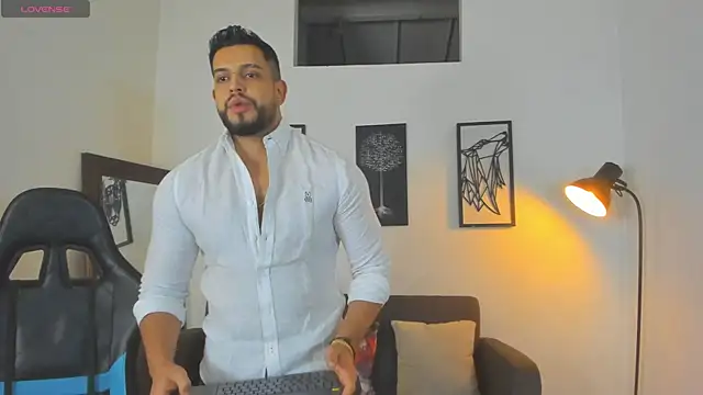 Justin kingX7 online show from October 15, 2025, 10:10 pm