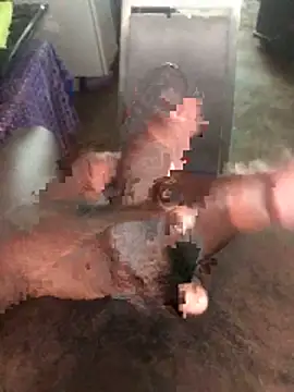 Snapshot of Madlabantu02 chatting on January 6, 2026, 5:11 am Madlabantu02 online show from January 6, 2026, 5:11 am