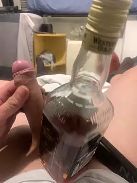 Snapshot of P44698 chatting on March 10, 2026, 10:26 pm P44698 online show from March 10, 2026, 10:26 pm