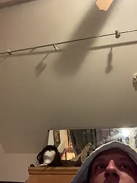 Snapshot of P44698 chatting on March 21, 2026, 12:37 am P44698 online show from March 21, 2026, 12:37 am