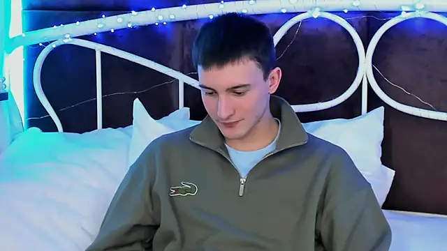 Snapshot of David__Diamond chatting on December 2, 2025, 4:35 pm David Diamond online show from December 2, 2025, 4:35 pm