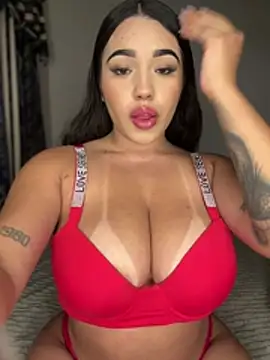 SofiaWildee online show from April 1, 2026, 4:02 am