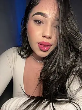 SofiaWildee online show from June 4, 2026, 2:39 am