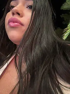 SofiaWildee online show from June 13, 2026, 12:19 am