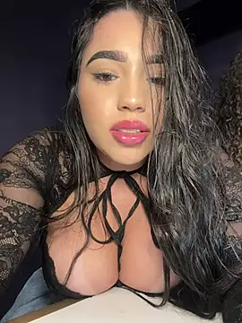 SofiaWildee online show from June 18, 2026, 11:42 pm