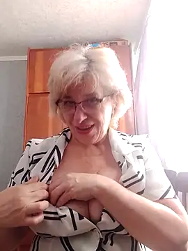 52MiaLove02 online show from March 2, 2026, 1:18 pm