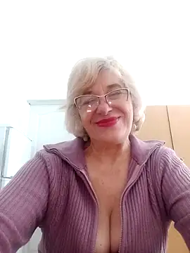 52MiaLove02 online show from April 27, 2026, 4:54 am