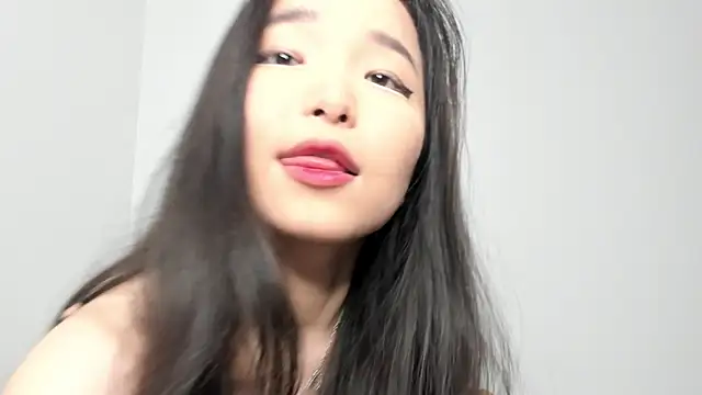 Snapshot of Soyun_Mia chatting on May 9, 2026, 12:10 pm Soyun Mia online show from May 9, 2026, 12:10 pm