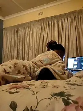 Snapshot of Cianda24 chatting on September 30, 2025, 4:23 pm Cianda24 online show from September 30, 2025, 4:23 pm