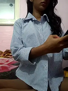 Snapshot of riyaroy9999 chatting on November 18, 2025, 4:22 pm riyaroy9999 online show from November 18, 2025, 4:22 pm