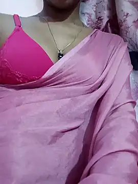 riyaroy9999 online show from April 26, 2026, 12:19 am