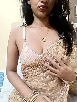 riyaroy9999 online show from May 12, 2026, 4:37 pm