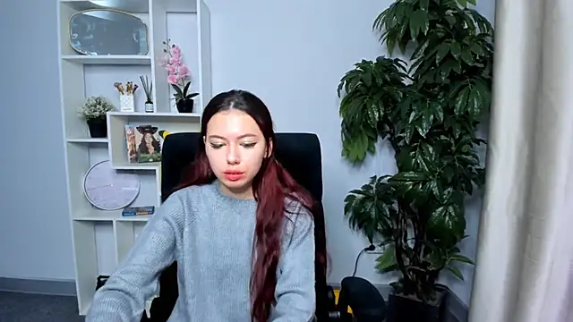 Snapshot of JenniferGlover chatting on October 30, 2025, 8:05 am JenniferGlover online show from October 30, 2025, 8:05 am