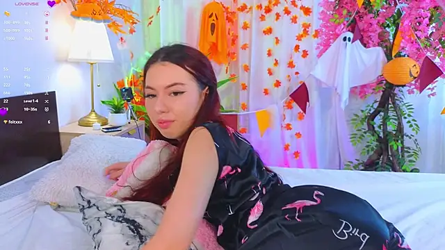 Snapshot of JenniferGlover chatting on November 2, 2025, 7:44 am JenniferGlover online show from November 2, 2025, 7:44 am