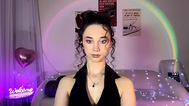 Snapshot of LinaMour chatting on May 11, 2026, 10:29 pm LinaMour online show from May 11, 2026, 10:29 pm