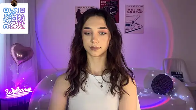 Snapshot of LinaMour chatting on May 27, 2026, 1:57 am LinaMour online show from May 27, 2026, 1:57 am