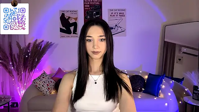 Snapshot of LinaMour chatting on July 2, 2026, 10:27 pm LinaMour online show from July 2, 2026, 10:27 pm
