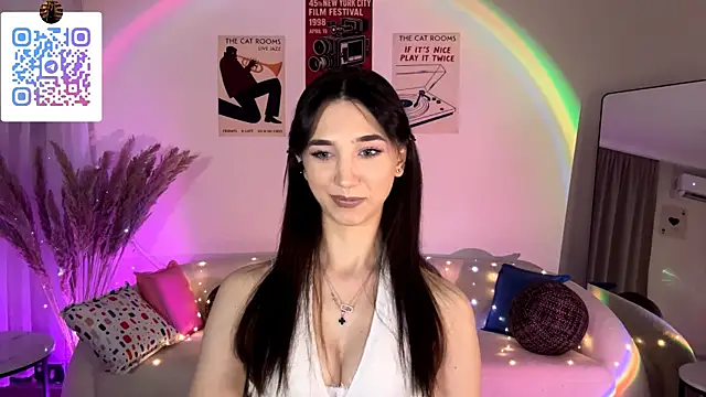 Snapshot of LinaMour chatting on July 20, 2026, 10:56 pm LinaMour online show from July 20, 2026, 10:56 pm