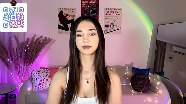 Snapshot of LinaMour chatting on July 26, 2026, 10:27 pm LinaMour online show from July 26, 2026, 10:27 pm
