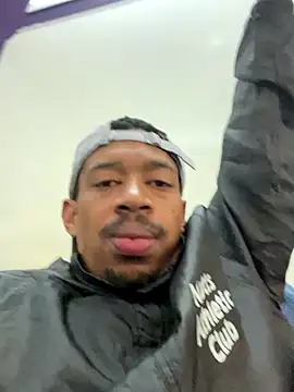 Snapshot of fitsexyman chatting on September 17, 2025, 4:47 am fitsexyman online show from September 17, 2025, 4:47 am