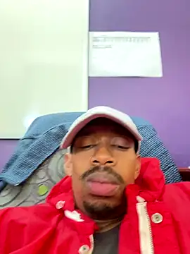 Snapshot of fitsexyman chatting on September 19, 2025, 8:49 am fitsexyman online show from September 19, 2025, 8:49 am