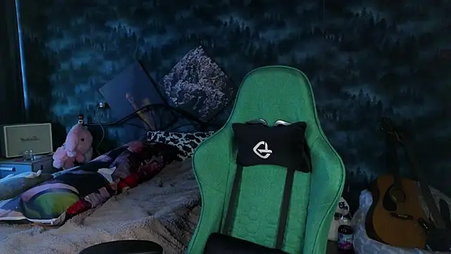 artass2 online show from November 4, 2025, 1:10 pm