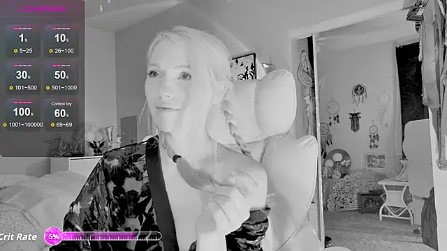 Talulaa online show from September 14, 2025, 12:32 am