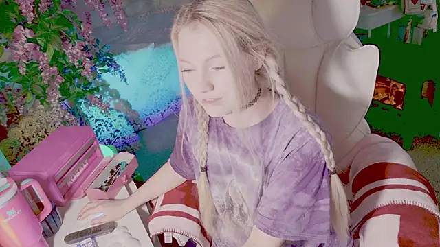 Talulaa online show from February 23, 2026, 8:39 pm