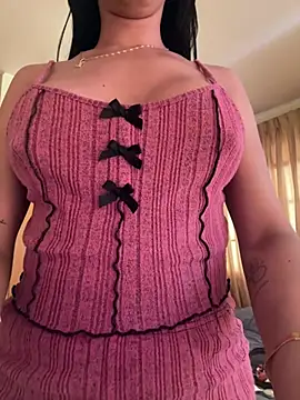 DulceZyra online show from February 4, 2026, 6:14 pm