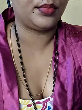 Angel0731 online show from April 30, 2026, 11:42 pm
