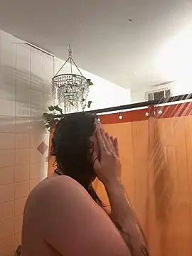 Snapshot of crashnasty chatting on February 9, 2026, 5:00 am crashnasty online show from February 9, 2026, 5:00 am