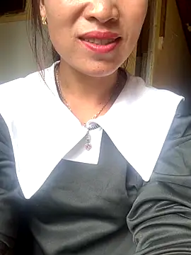 Snapshot of tuyetnhi-00 chatting on September 12, 2025, 5:07 am tuyetnhi-00 online show from September 12, 2025, 5:07 am