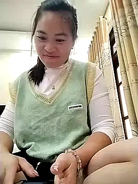 Snapshot of tuyetnhi-00 chatting on November 5, 2025, 12:43 am tuyetnhi-00 online show from November 5, 2025, 12:43 am