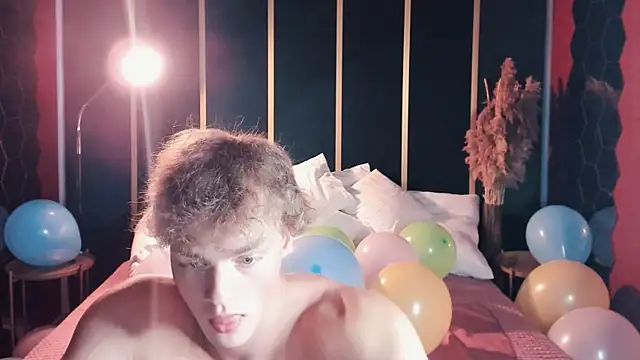 Snapshot of ChaseMuscular chatting on September 17, 2025, 11:56 am ChaseMuscular online show from September 17, 2025, 11:56 am