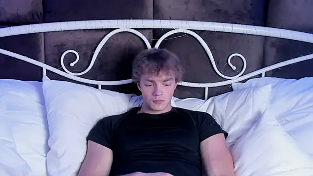 Snapshot of ChaseMuscular chatting on September 26, 2025, 10:41 am ChaseMuscular online show from September 26, 2025, 10:41 am